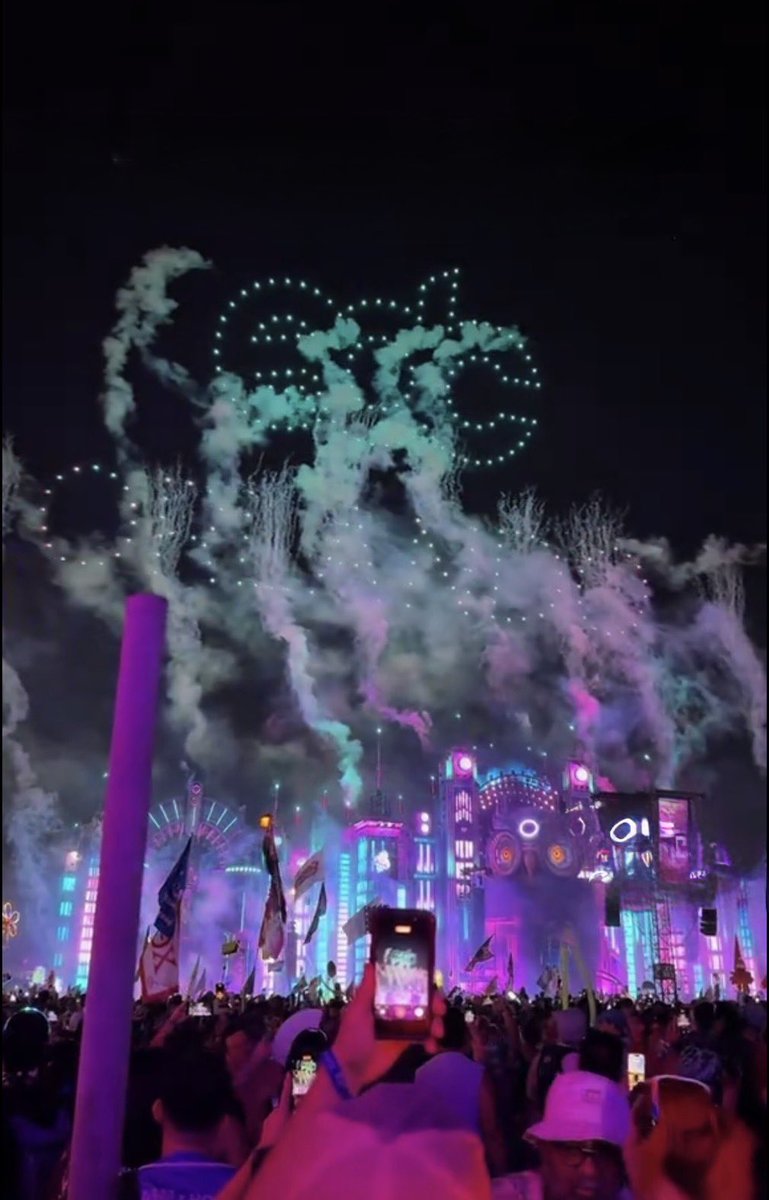 http_charms's tweet image. Post fest depression is in full effect
I miss edc already ☹️