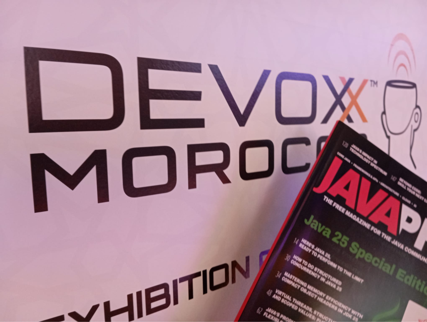JAVAPROmagazin's tweet image. 🚨 #JAVAPRO goes global — again! Our new issue just landed at #DevoxxMorocco &amp;amp; copies are already flying off the table. Proud to be reaching Europe, North Africa &amp;amp; beyond.

Spot it at Devoxx Morocco? Enjoy — &amp;amp; let us know!

Missed the conference? FREE PDF: javapro.io/2025/10/28/sta…