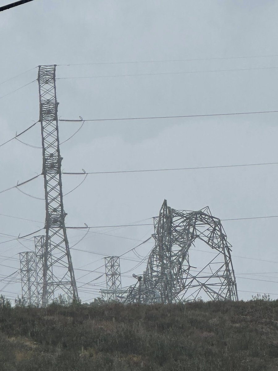 Possible tornado damage from Falagueira, Portugal. Image source: Mariana Ferrer, Facebook.
