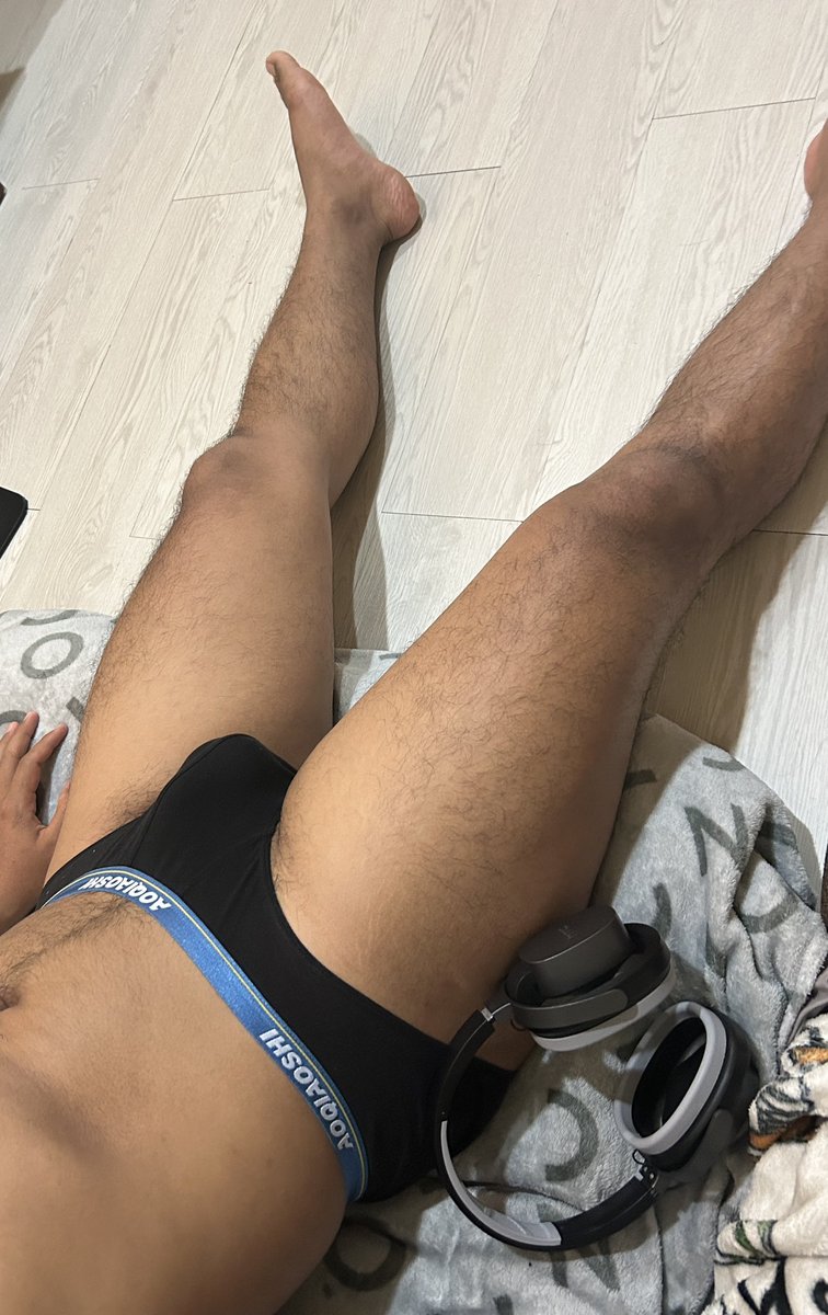 ทำไรเเก้เบื่อดี ชักว่าวกันเปล่าา😄