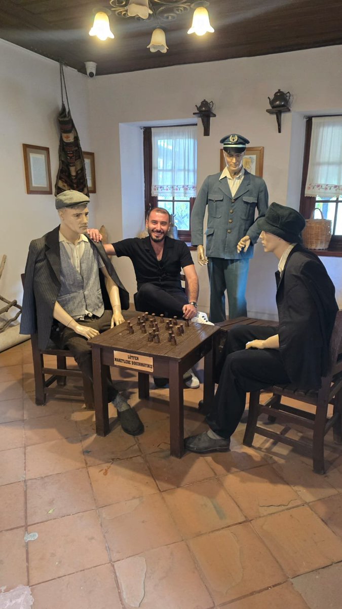 Emmilerle hasbihal 😅