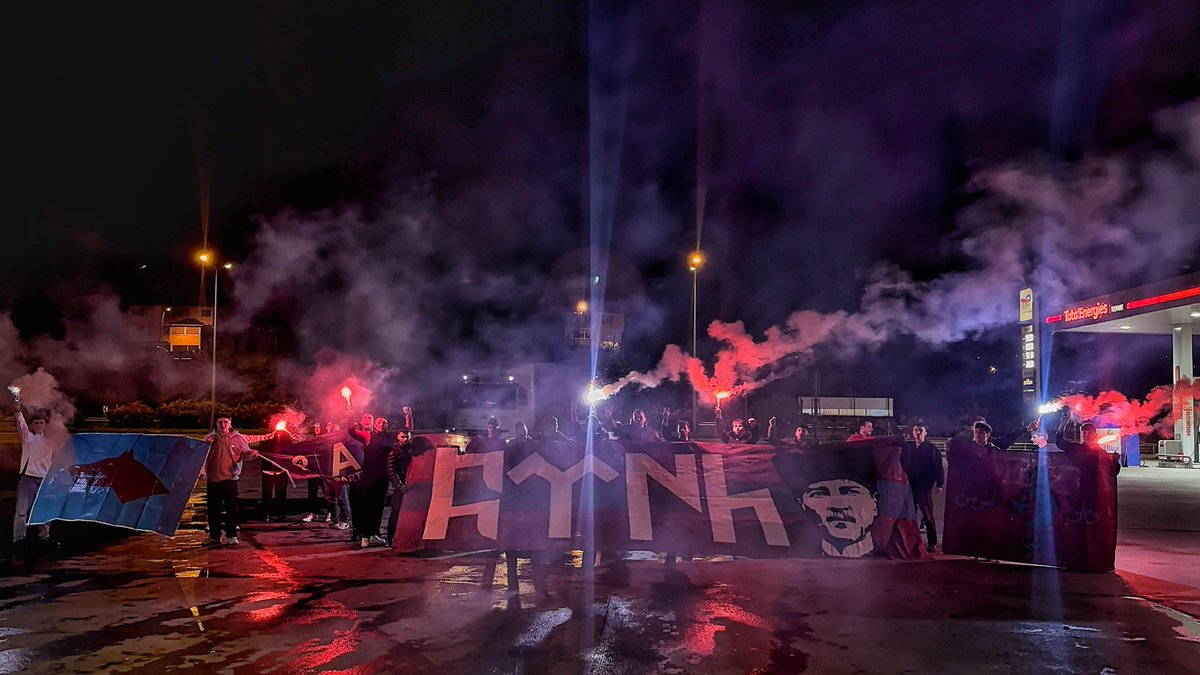 insan TÜRK olur da nasıl Kemal paşa'dan yana olmaz
<a href="/Trabzonspor/">Trabzonspor</a> #Trabzonspor