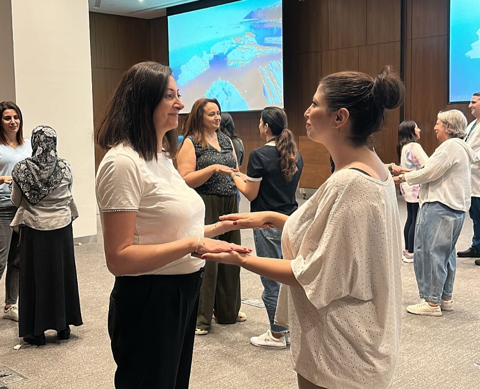 AUBWellness's tweet photo. What is better than a laugh?! Mrs.Nawal Fleihan provided us with a Laughter Yoga Session: Healing Through Humor, and it was definitely a laughter therapy experience! #laughteryoga #Wellness https://t.co/jLRC8PYi0Z