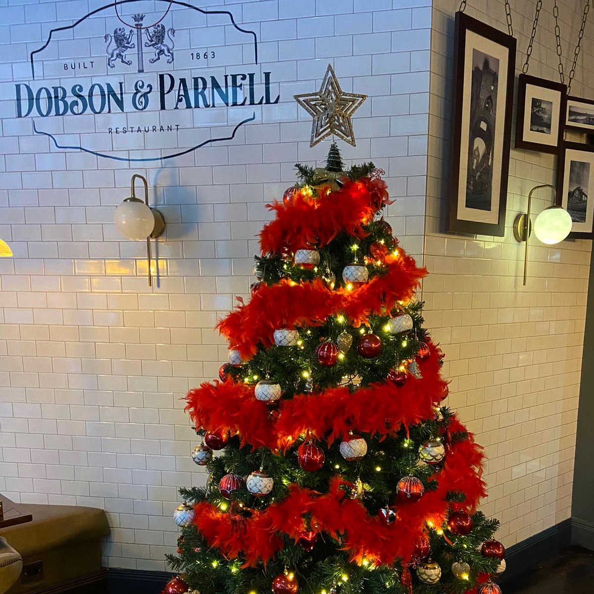 DobsonParnell's tweet photo. It's just 42 days until Christmas and we're getting so excited! 🤶🎄 https://t.co/6dvFW5MG0J