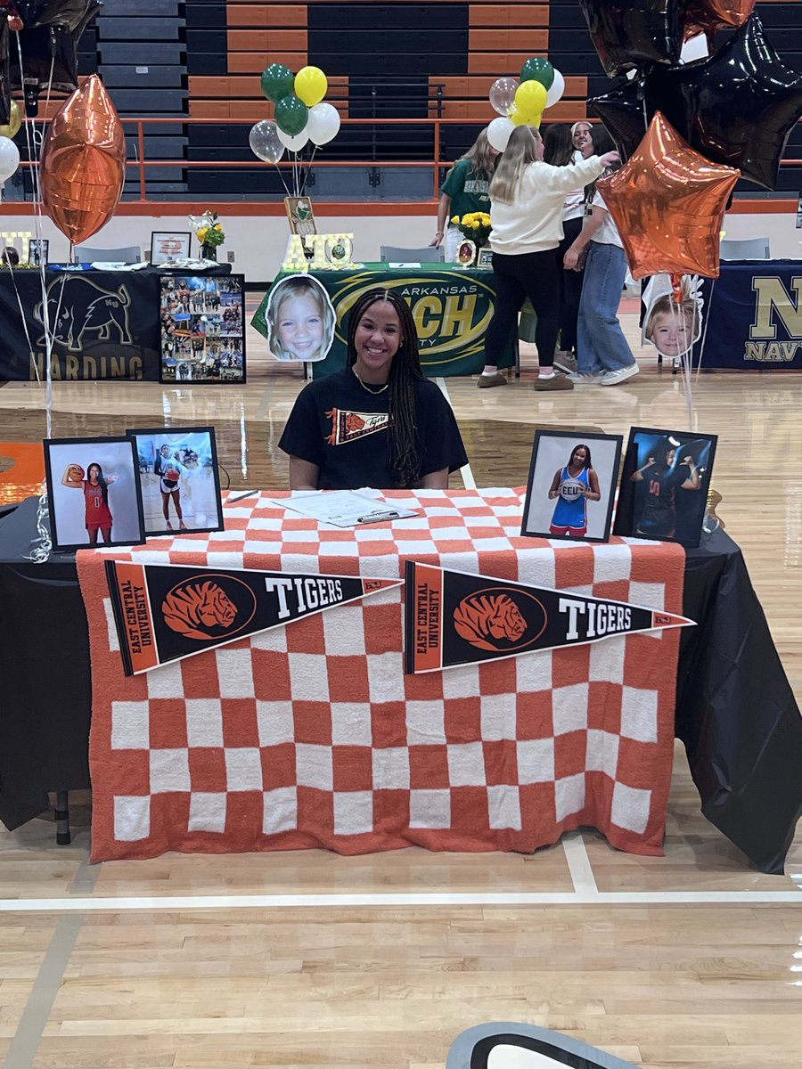 Congratulations to senior Rhyanna Robinson on signing with East Central University