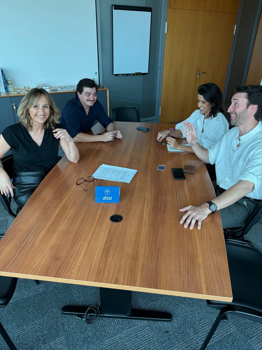 Recibimos en ANTEL a <a href="/LarraJorge/">Jorge Larrañaga Vidal</a> para conversar de Paysandú y de cómo llegaremos con más conectividad a todas las localidades del departamento.