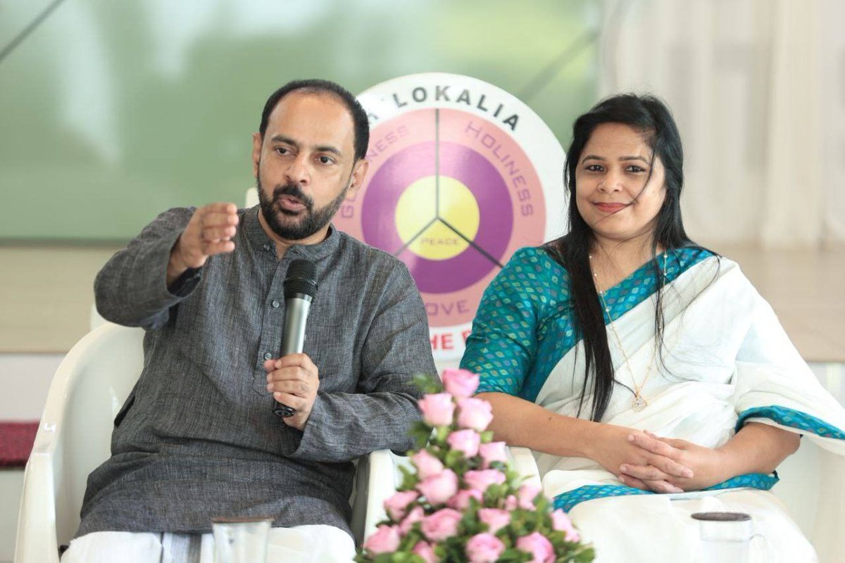 HateDetectors's tweet photo. A relationship coach in #Kerala has accused her husband, also an influencer, of assaulting her.

Gigi Mario and Mario Joseph, who have a large social media following, are popular for their relationship counselling talks and tips for a “happy family life”. https://t.co/YoM53W3Uvv