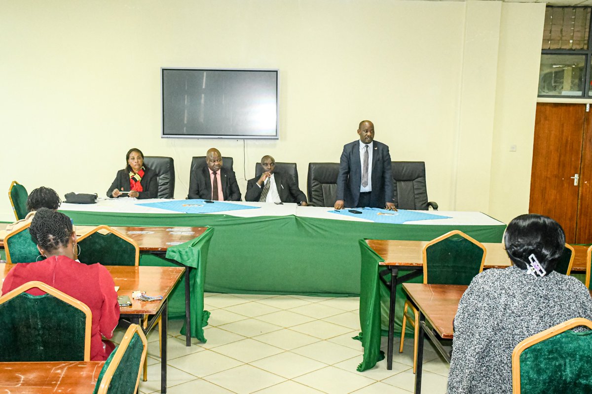 chuka__uni's tweet image. Administrative staff sign the 2025/2026 Performance Contract. #knowledgeiswealth #chukauniversity chuka.ac.ke