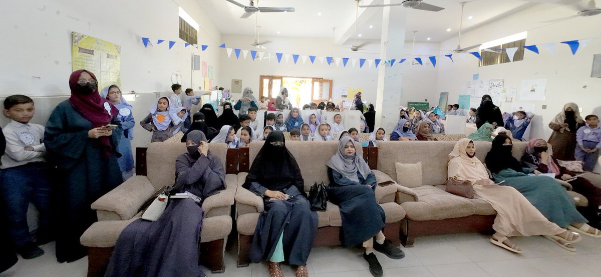 BaithakSchools's tweet photo. Gharbi Shine Inter-Campus Talent Competitions! 
Baithak students showcased creativity, confidence, and knowledge through inspiring performances. Ms. Huma Kaleem, Vice President, encouraged and motivated all participants. ✨

#BaithakSchoolNetwork #GharbiCluster #StudentTalent https://t.co/tSG7KhYffF