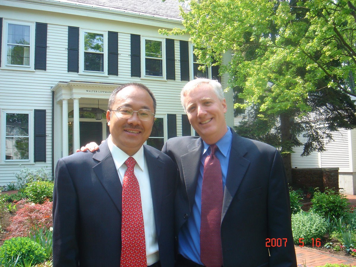 mccarrennews's tweet image. I was crushed by news journalist Dong Yuyu, who submitted a persuasive appeal of false charges against him, will be continue to be held behind bars for 3.5 years. Yuyu is filled with warmth and kindness. Here at his Harvard Graduation 2007. Shame on China for this outrage.