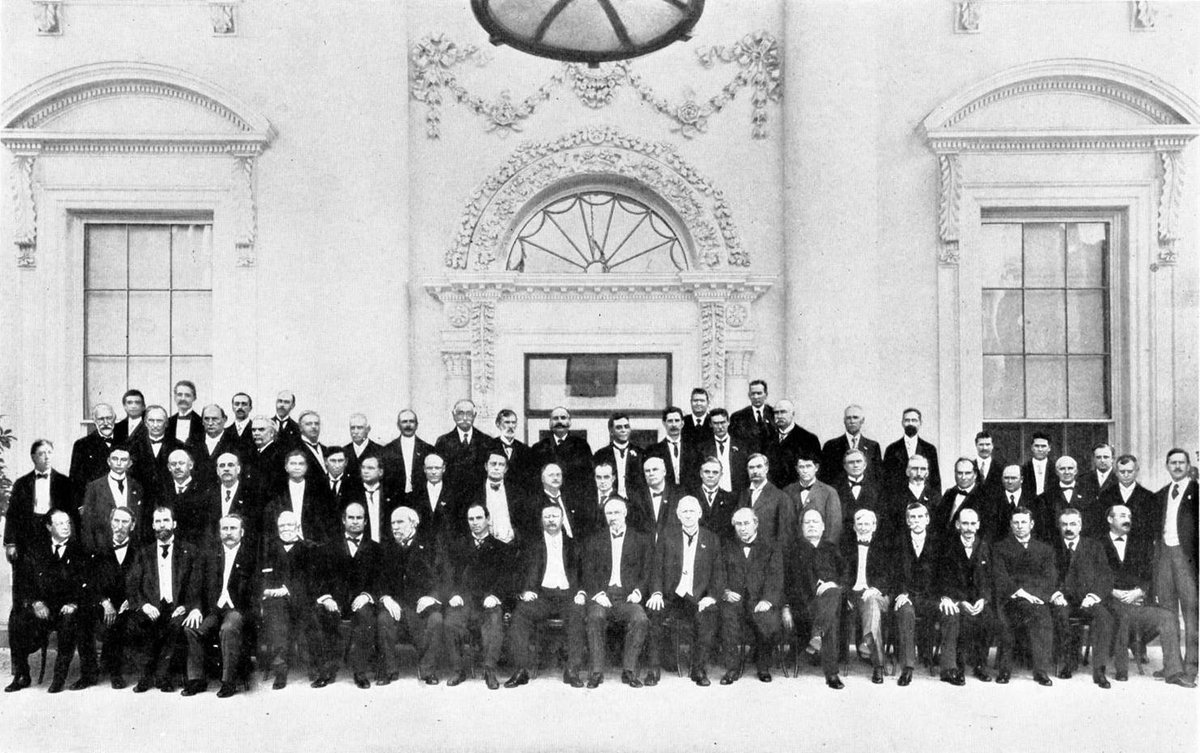 TRPresLibrary's tweet image. 🗓️ On This Day – November 13, 1907

President Theodore Roosevelt picked up his pen and sent out an extraordinary set of invitations.

He asked every governor in the United States — all 38 of them at the time — to come to the White House the following May. The topic? Something…