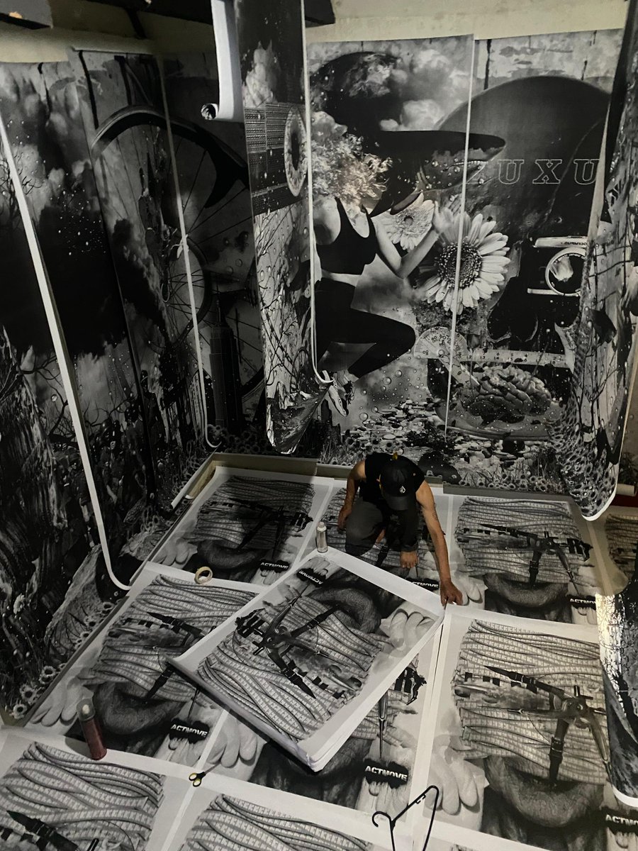 MabalMovement's tweet image. GM 🌻

The &quot;REMIXCULTURE&quot; Series #2 will be presented at @neogallery.idn, Jakarta, from November 29, 2025, to January 10, 2026
 (“The One Who Reveals Itself”)
Layout process 📷 @llautmerah

#wheatpaste #actmove #mabalmovement