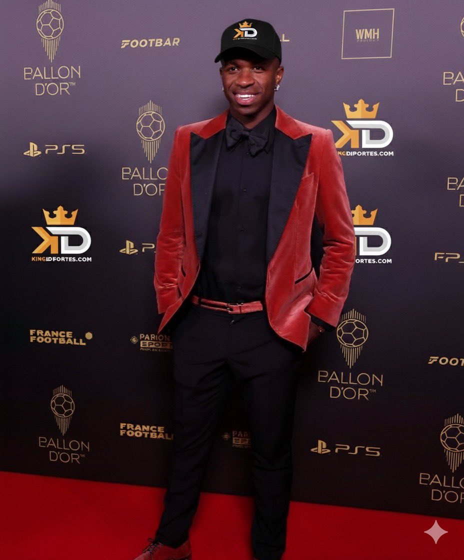 Desde hoy arranco el Reto Escalera en  King Deportes, donde intentaremos convertir 20$ en 500$ antes del 15 de diciembre.🎄👀

(Si. Tengo que pegar los parleys)🥶

Ya viene diciembre y hay que buscar esos estrenos para el 24 poder vernos así ⬇️🚬