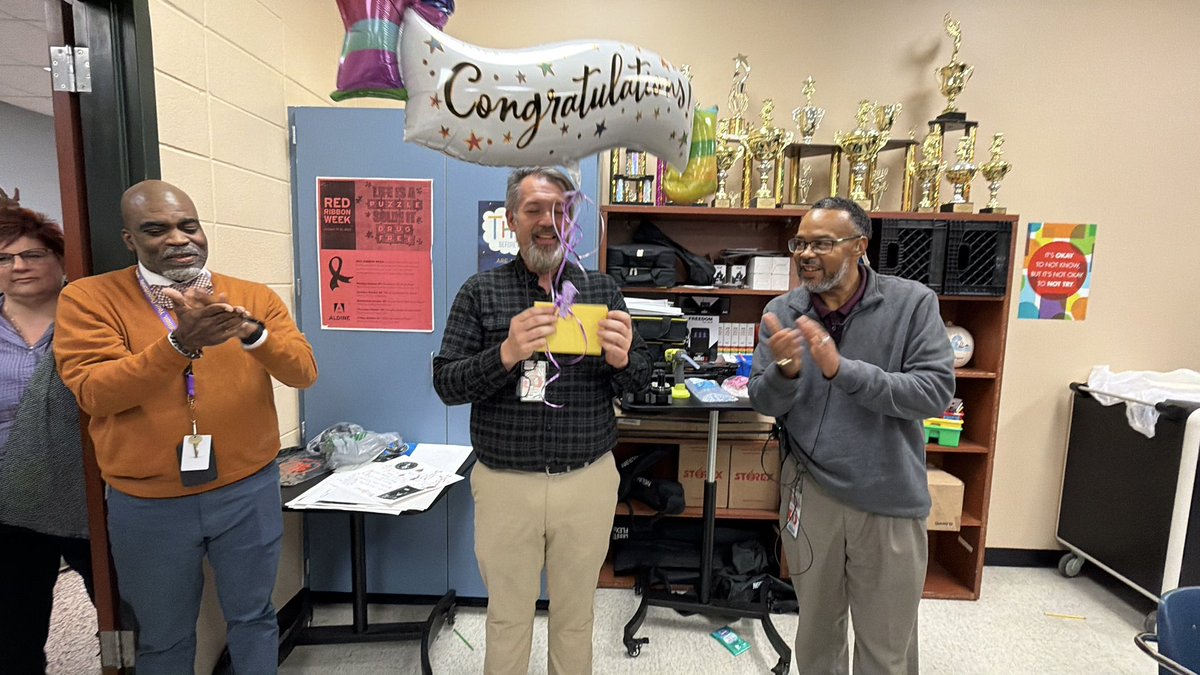 Lewis Middle School tweet media