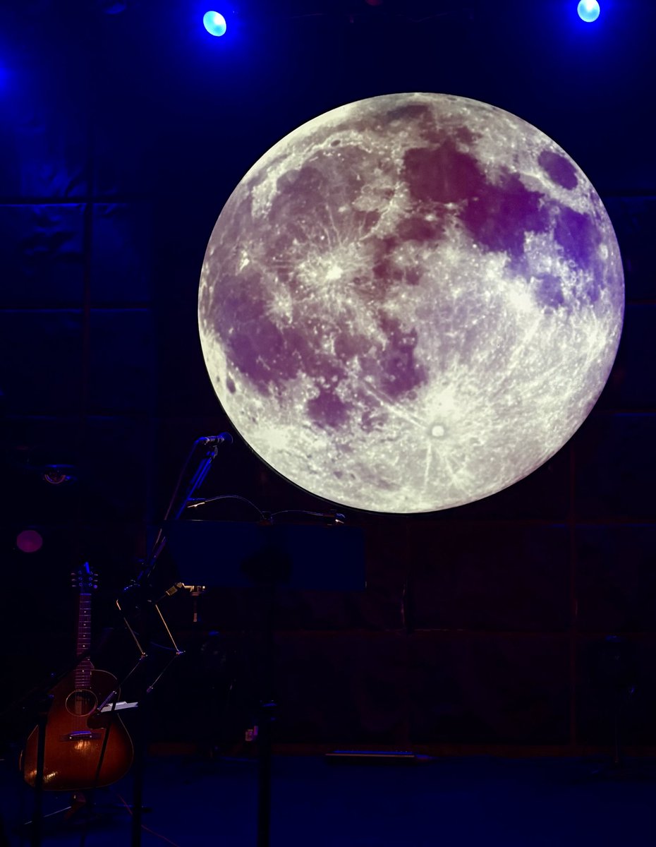 今日は青山 月見ル君想フ で片平里菜さんのワンマンライブでした🎸至近