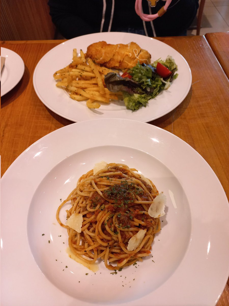 Ashvolent's tweet image. Another date with ibu negara. 🫶