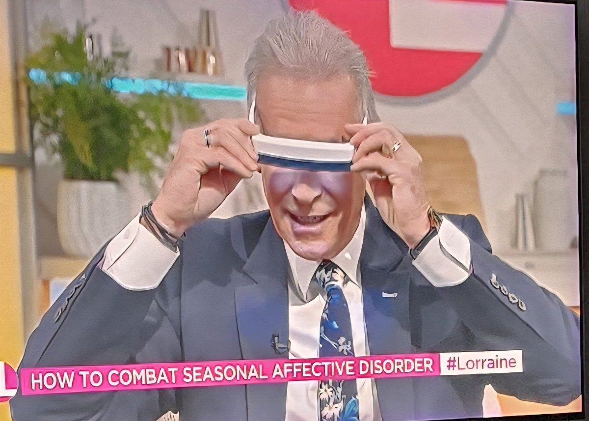 This TWAT still pushing the jabs and getting well paid for it .😡😡😡