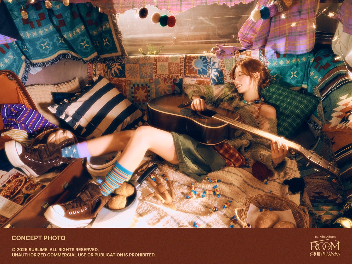 정예인(Yein) 1st Mini Album
‘ROOM’

CONCEPT PHOTO #A

✈️ Release On
💿 음원 발매: 2025.11.22 SAT 6PM (KST)
💽 음반 발매: 2025.11.24 MON

#Yein #룸 #ROOM
#Yein’s_ROOM
#랜딩 #Landing
#써브라임 #SUBLIME