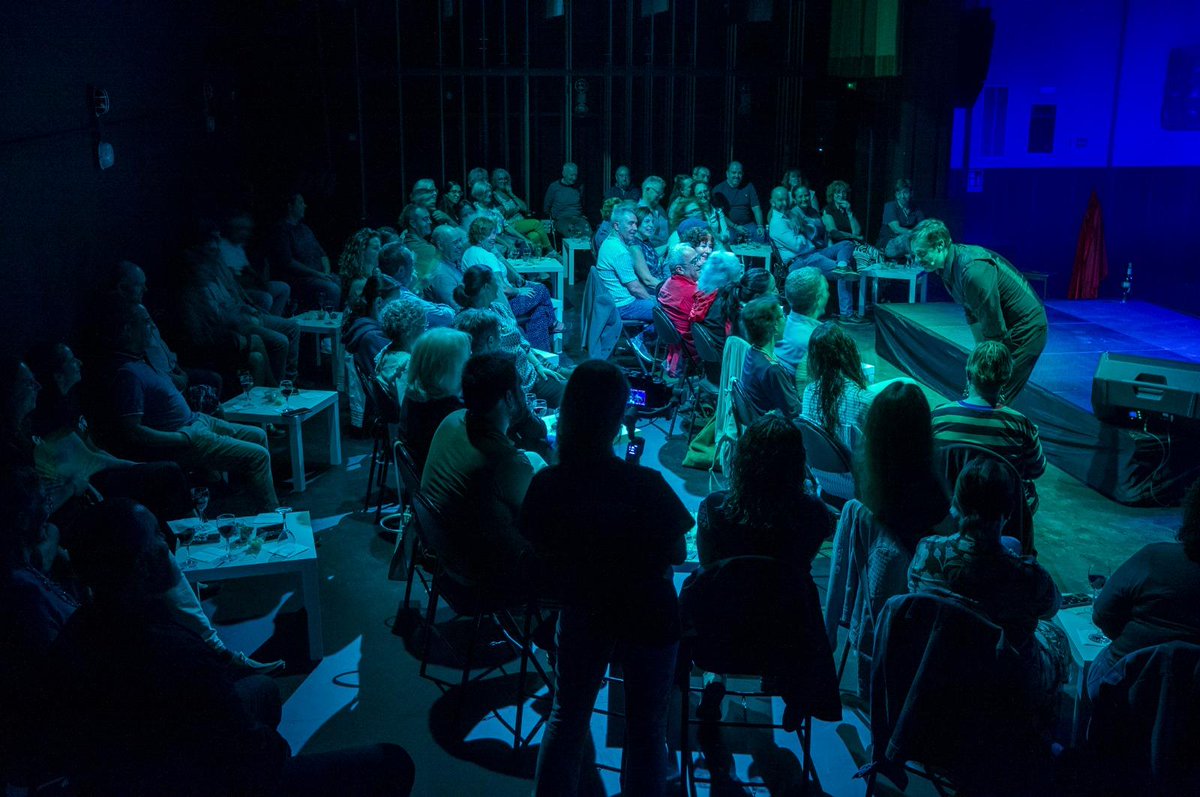 #ElFestivalEnImágenes

La Líquida con su música y humor hace la trilogía de "Oh, Vino", "Hambre" y "Ellas de Oro"