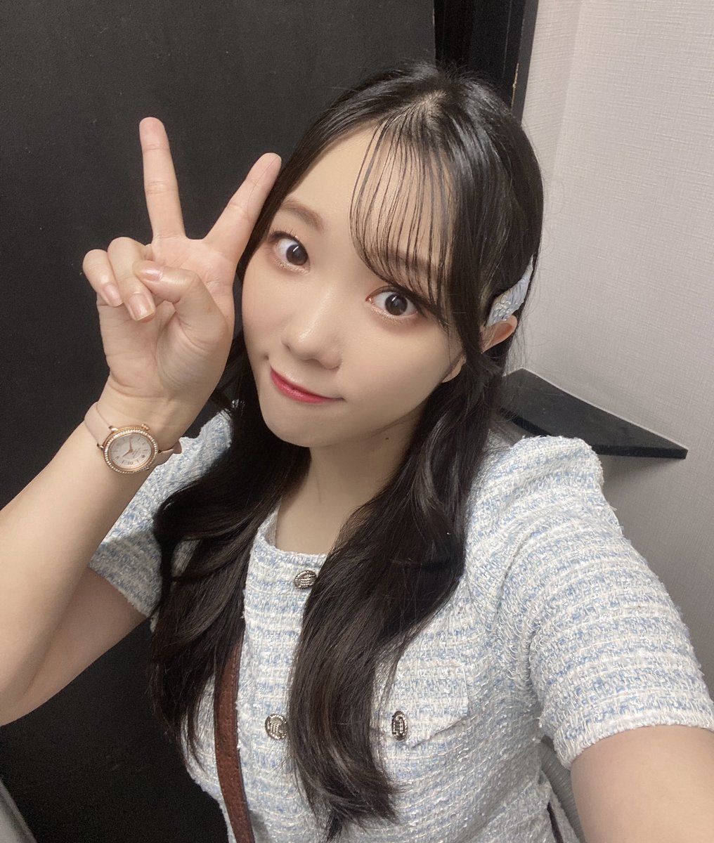 お休みしてしまった日から中々ポストできなくてすみません😞４週間くらいずっと咳が止まらなくて新しいお薬をもらってきましたᕦ(ò_óˇ)咳だけでりさは元気なので心配しないでね！最近インフルも風邪も流行ってるみたいなので体調気をつけてねみんな🥺みんなの前でまた歌えるようにがんばります🥹❤︎