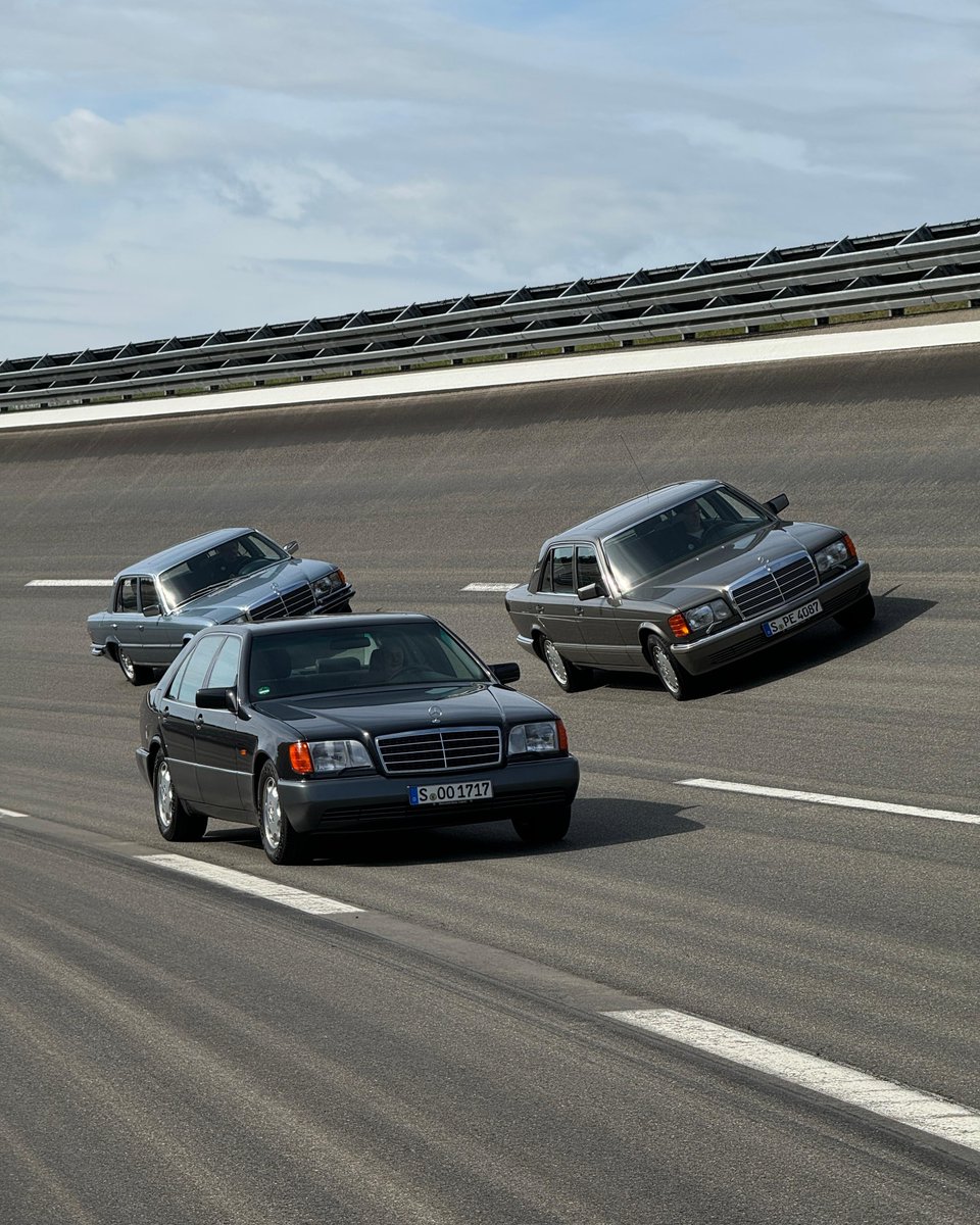 MercedesBenzGR's tweet image. Mercedes-Benz S-Class: Αναδρομή σε μια διαδρομή που άφησε το αποτύπωμά της στον χρόνο.​

#MercedesBenz #Timeless #SClass