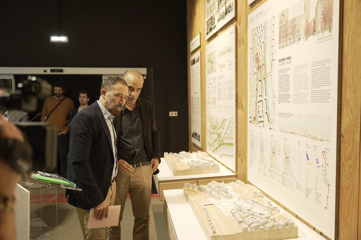 Denis Itxaso tweet media