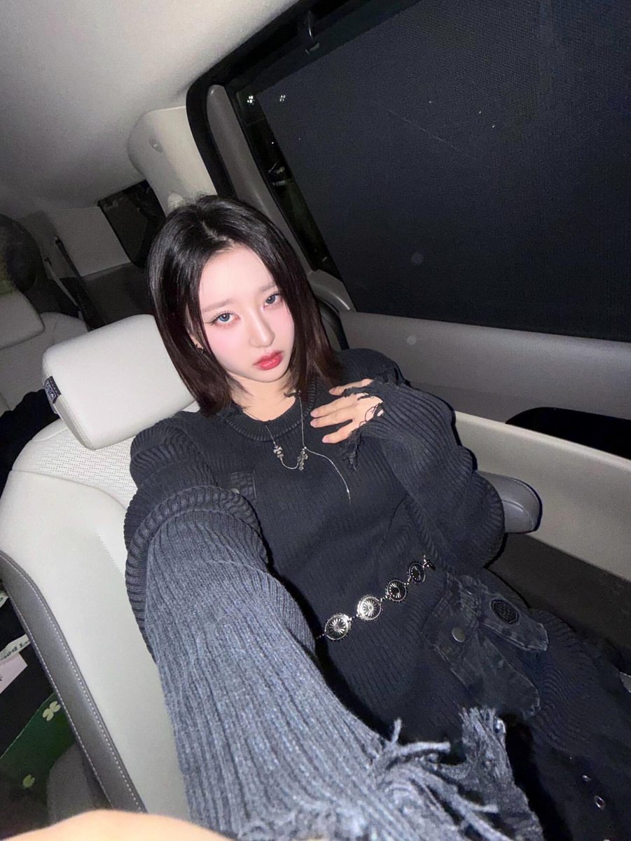 h1hwiseo's tweet image. 📸 H1-KEY ig update

🖤

—— #H1KEY #하이키 #HWISEO #휘서