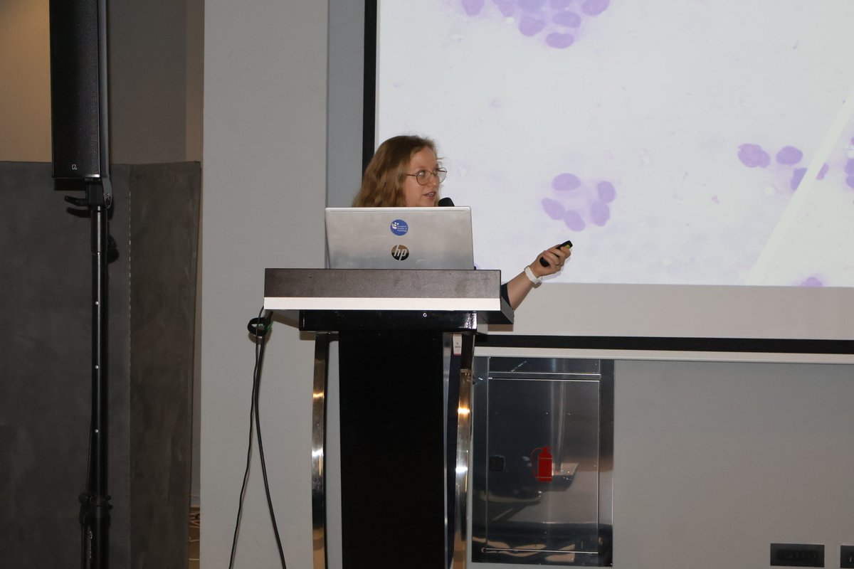 ESP_Pathology's tweet image. 🔬We continue with the #EScoP course on Thyroid #pathology with case presentations!
This includes cases presented by participants, like Dr Ledinek, who is also part of the @EspTrainee! 

#PathTrainee #PathX #PathTwitter