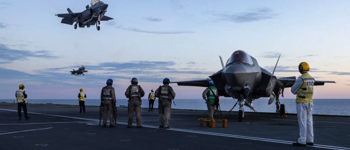 top_force's tweet image. ⚓️🇬🇧 #ChasseEmbarquée @RoyalNavy : #Highmast premier embarquement pour 24 #F35B britanniques des seules forces aériennes britanniques @RoyalNavy @RoyalAirForce sur le HMS Prince of Wales @HMSPWLS meretmarine.com/fr/defense/roy…