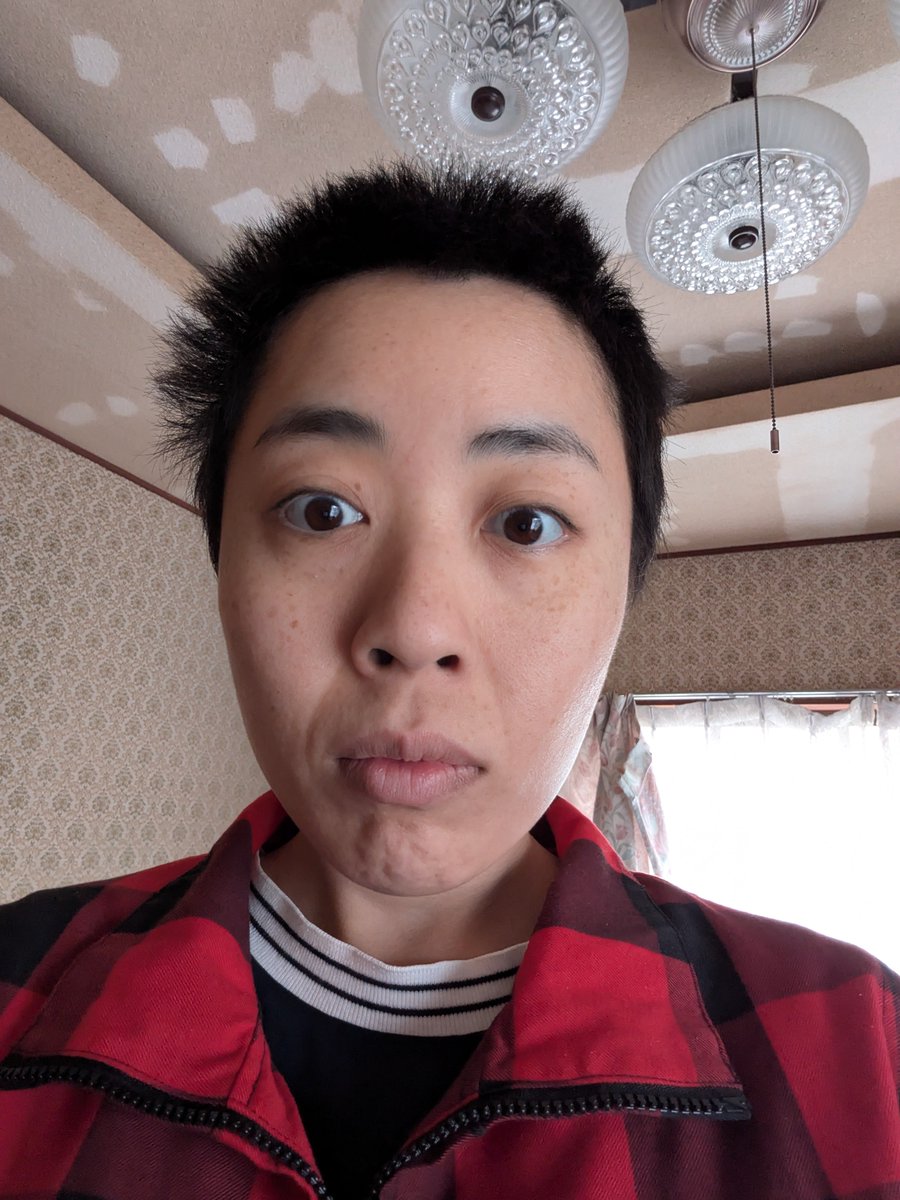 Gv1HCbotOJ90715's tweet image. 長髪と短髪。
#完全菜食主義
#処女　
#禁酒
#嫌煙家
#人類みな蒸気 
#健常者