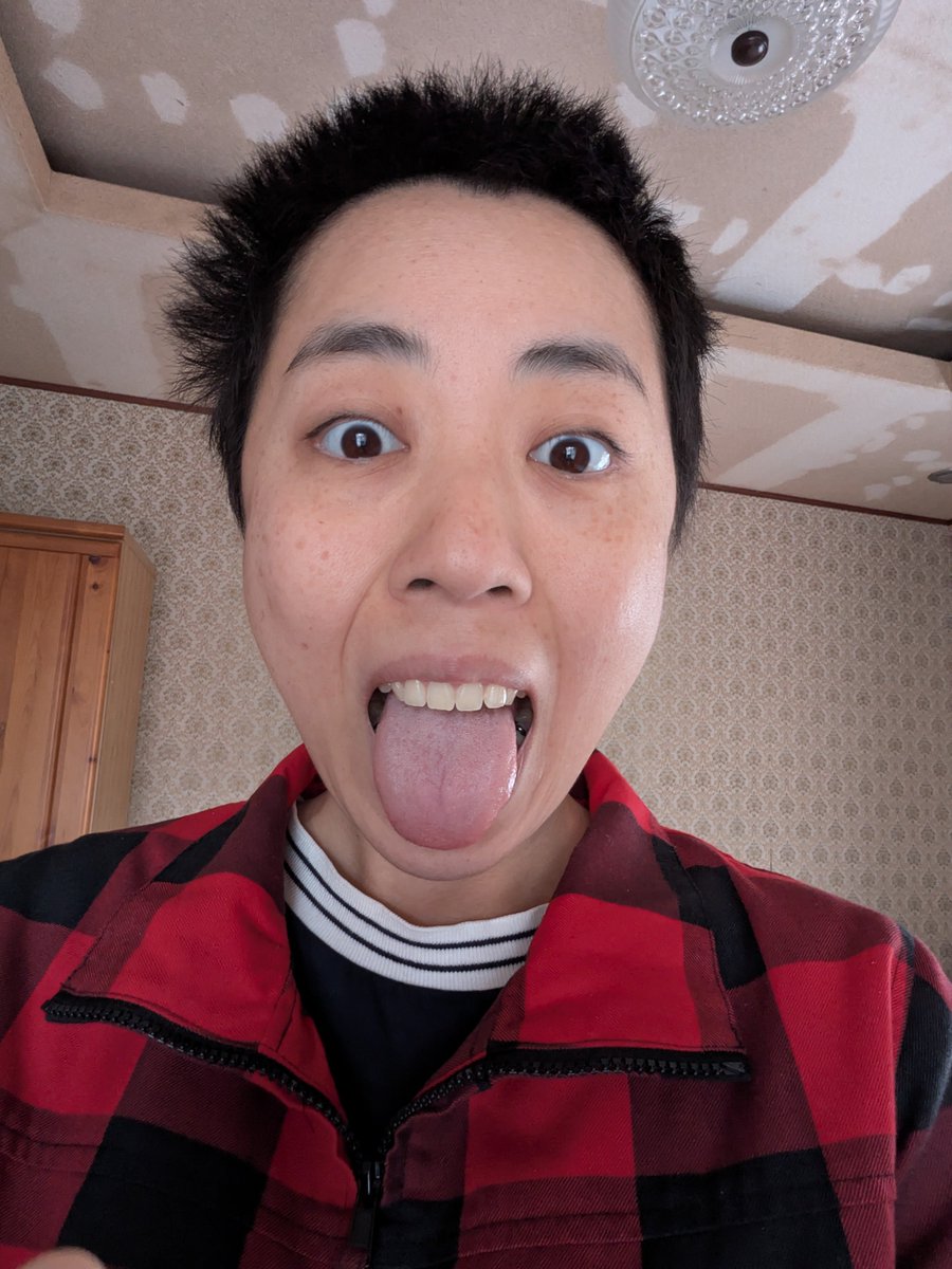 Gv1HCbotOJ90715's tweet image. 長髪と短髪。
#完全菜食主義
#処女　
#禁酒
#嫌煙家
#人類みな蒸気 
#健常者