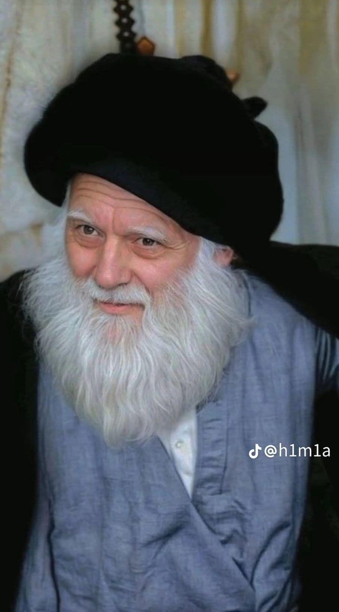 الوصية 
إذا لم تبقَ الحياة وهذا أمر متوقع في أي نَفَسٍ وفي أي يوم 
فأسألكم الفاتحة والدعاء.🤲🥹