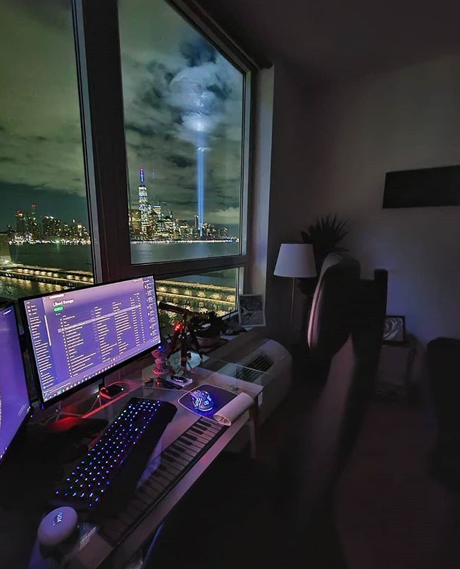 RepulseCo's tweet image. November research and development

The images shown are a select few references used to inspire the &quot;Fear Of Being Normal&quot; visual identity &amp;amp; meaning

A collection depicting turning your dreams into reality and not giving a f*ck