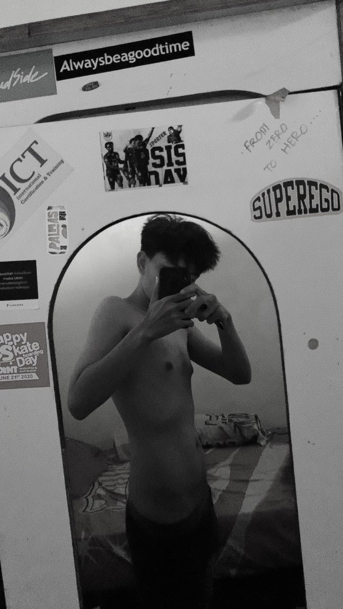 xalll tweet media