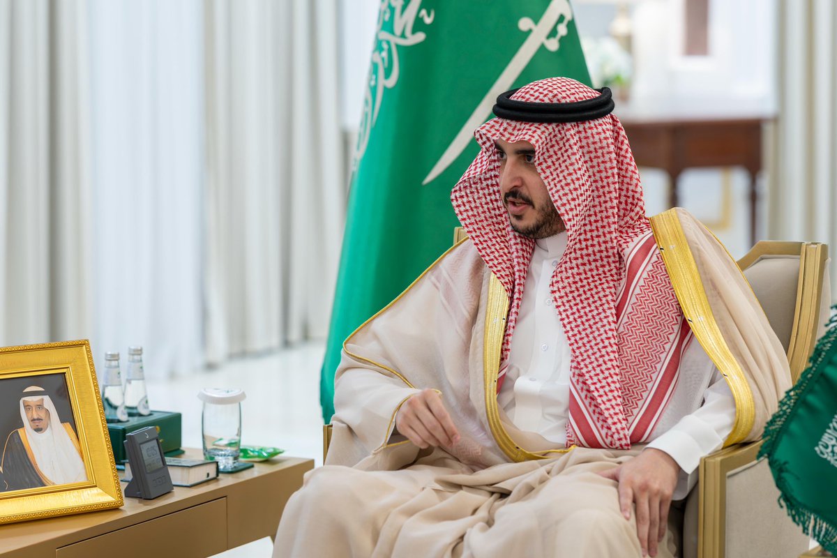 AljoufSA's tweet image. سمو أمير #منطقة_الجوف يستقبل الرئيس التنفيذي لشركة تطوير القابضة ومدير التعليم بالمنطقة، ويترأس اجتماعًا لمناقشة المشاريع التعليمية.

spa.gov.sa/ar/w2442954