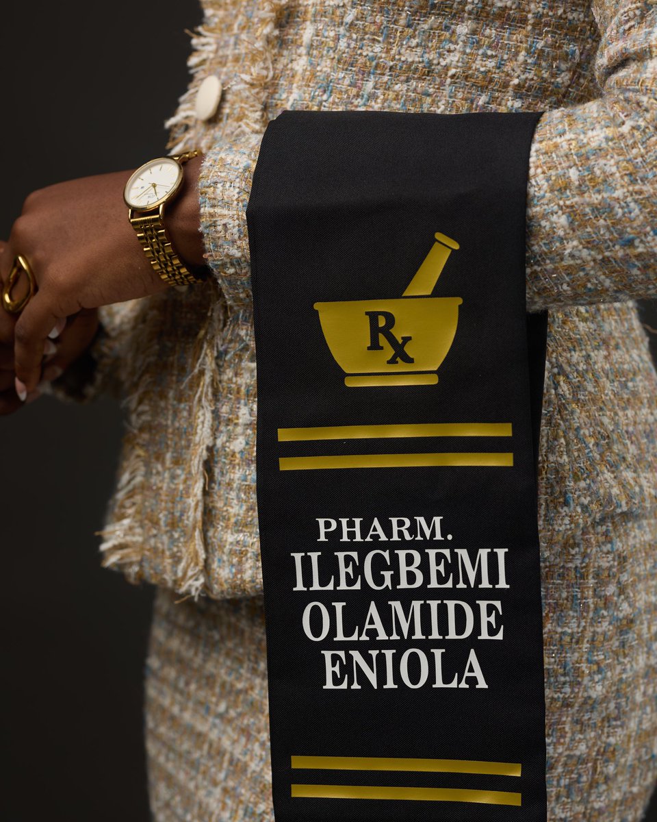 olailegbemi's tweet photo. Pharm. Ilegbemi Olamide E. 
B.Pharm (Hons) Ife, MPSN

Biggest Pharm! https://t.co/SspssHdMWd