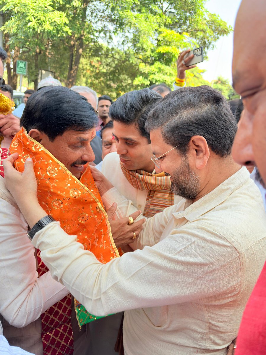 manojpatelmla's tweet image. &quot;इंदौर कन्वेंशन सेंटर पर पधारे मध्यप्रदेश के माननीय मुख्यमंत्री @DrMohanYadav51 जी का हार्दिक स्वागत एवं अभिनंदन।&quot;