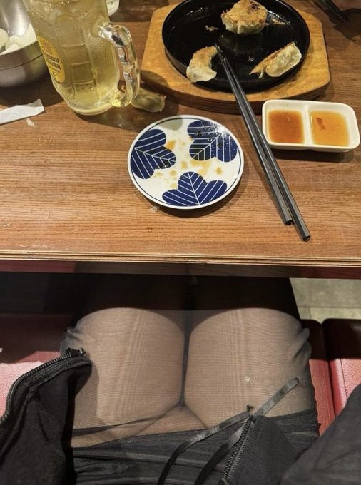 ameliamanda_7's tweet photo. makan siang dulu

#Pandacuan #ceweksange #desahanenak #desahancewek #crotttttttaahhhhh #crotinfoto #crotinmuka #pejuhinmuka #pejuhinfoto #PejuhinChallenge #SANGE_AAAAAAAAAA #sangeberat #jilmek #Jilbabsange #bokepindo #mokondo #vcsbugill https://t.co/H5OyyxaEe0
