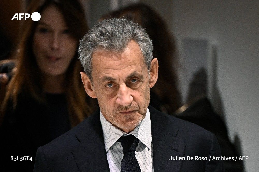 afpfr's tweet image. ⚖️ L&apos;ex-président Nicolas Sarkozy sera jugé en appel dans l&apos;affaire du financement libyen du 16 mars au 3 juin, a annoncé la cour d&apos;appel de Paris dans un communiqué ⤵️