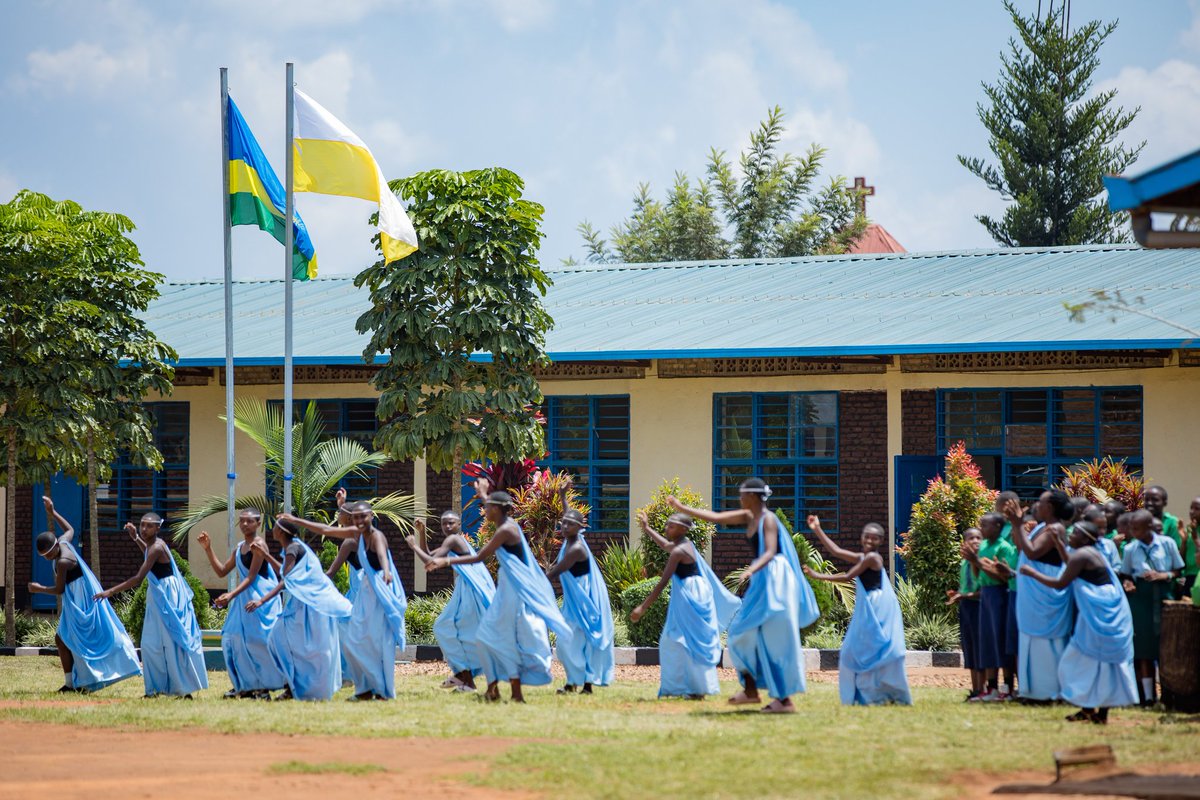 Rwanda_Edu's tweet image. @Rwanda_Edu has kicked off the backward-looking Joint Review of the Education Sector retreat (12–14 Nov 2025) with partners and stakeholders.

 The retreat started with school visits to all levels including basic Education, higher learning and TVET schools.

In the words of…