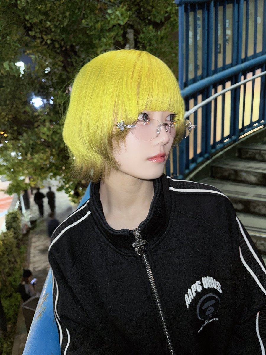 01haruka15's tweet image. 髪の毛染めたよ💛💛