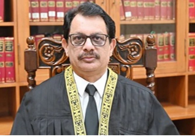 AsadAToor's tweet image. 🚨🚨#BREAKING: Another #SupremeCourt judge speaks out against #27thAmendment in a letter to Chief justice, #JusticeSalahuddinPanhwar in an explosive letter urges Chief Justice #YahyaAfridi “Judicial independence, my Lord, is not a matter of privilege. It is the very condition…
