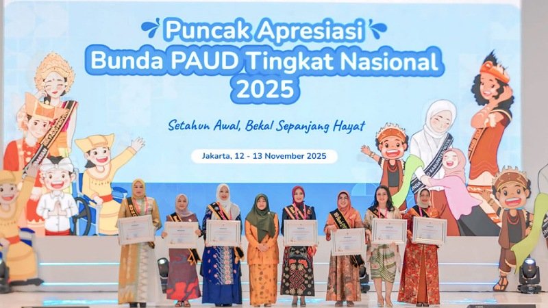 rmbantencom's tweet image. Kementerian Pendidikan Dasar dan Menengah @Kemdikdasmen memberikan apresiasi kepada para Bunda PAUD Provinsi se-Indonesia atas kiprah mereka memperluas layanan pendidikan anak usia dini. 👶📚
#PAUD #Banten #Pendidikan

rmbanten.com/berita/bunda-p…