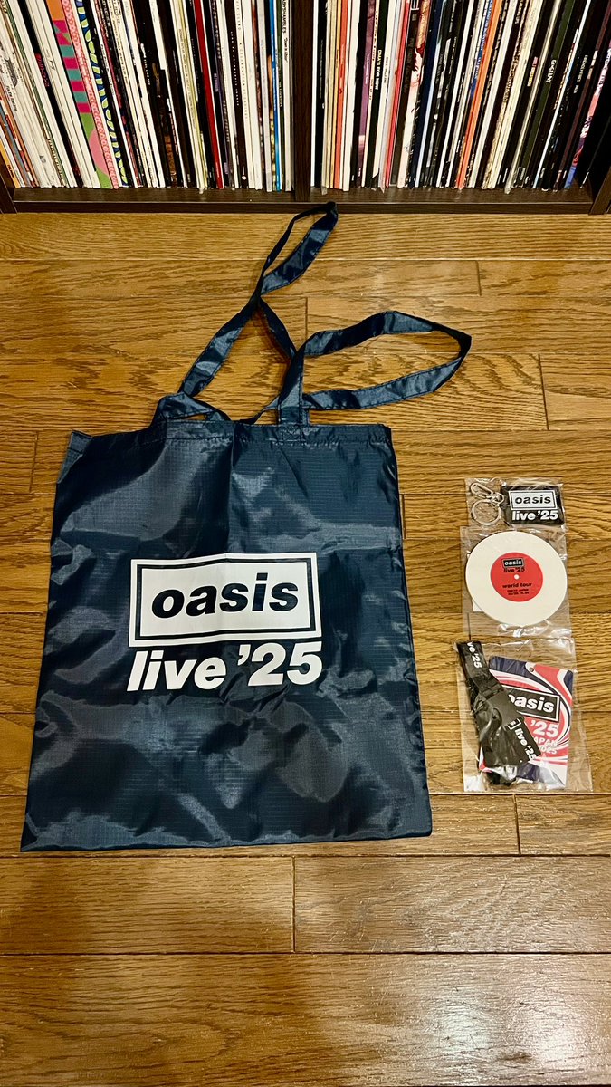 ち*つ様 Oasis live’25 トートバッグ ウール生地　ソールドアウトオ oasis live '25 トートバッグセット - メルカリ