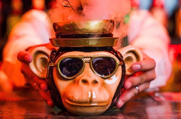 ¡Menuda sorpresa! Restaurante @Jimmys (María de Molina 39) impresionante espacio de decoración elegante, buen servicio y el mejor producto: @Mahou <a href="/Joselito/">Joselito Lizarondo</a> @Discarlux una velada amenizada con música en directo y cócteles. 
La crónica completa en la web:
gastroplanet.es/secciones/rest…