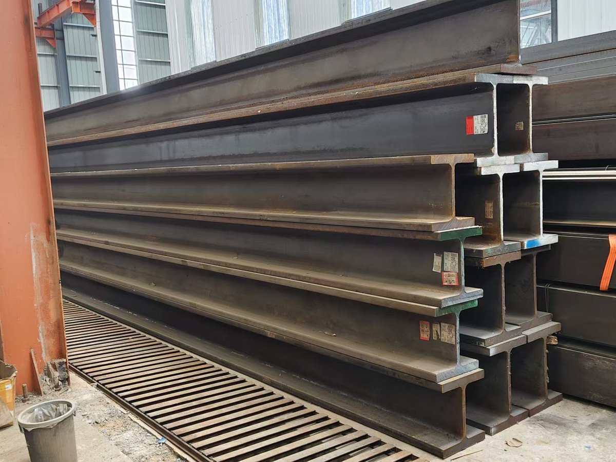jinling_steel's tweet image. 🏗️✨ Discover the backbone of industrial construction! Our steel structure components offer unmatched strength &amp;amp; versatility for your next project. Build smart, build strong! 💪 #SteelStructures #ConstructionMagic