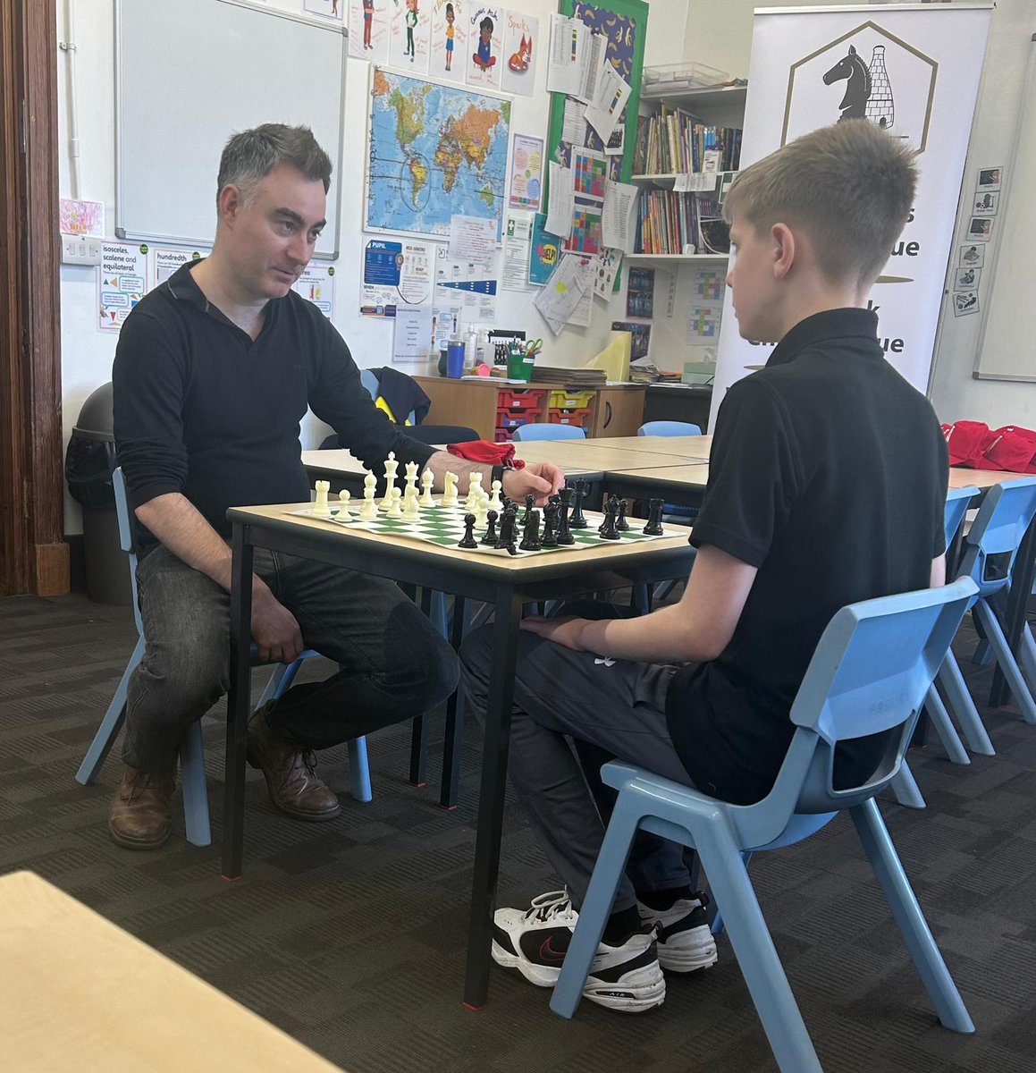 JBlackburnChess's tweet image. The week started off with a trip to Bristol for the national youth chess team champs. I brought the Staffordshire u18 squad and we had a great time! @BritishChess @StaffordshireCC #staffordshire