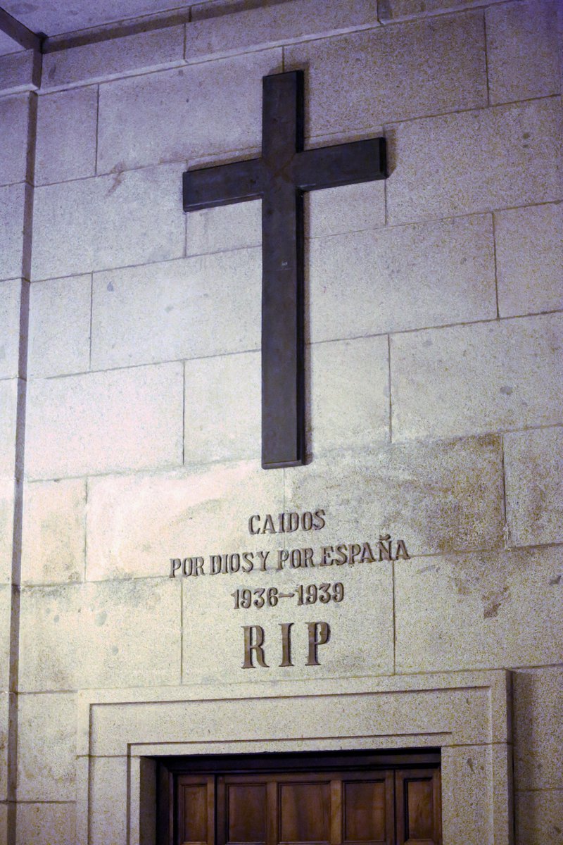 ARMH_Memoria's tweet image. Diez razones por las que a la Asociación para la Recuperación de la Memoria Histórica no le parece adecuado el proyecto del Gobierno para intervenir y ”resignificar” el Valle de los Caídos armhnotasdeprensa.blogspot.com/2025/11/diez-r…