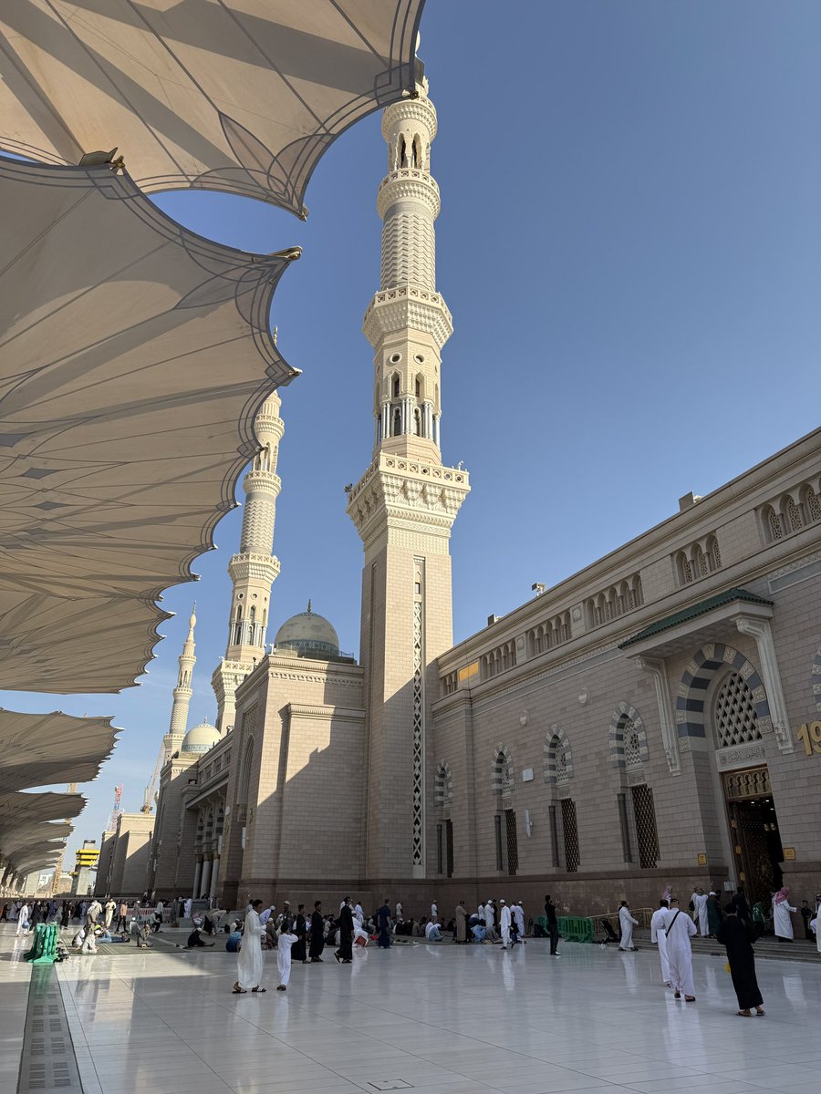 putranicholas1's tweet image. Madinah ❤️