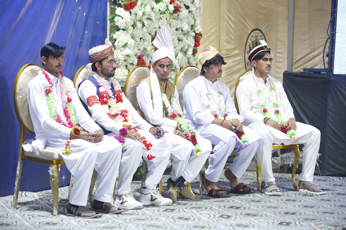 MWF_Pakistan's tweet image. منہاج ویلفیئر فاؤنڈیشن کے زیرِ اہتمام تحصیل پہاڑپور، ضلع ڈیرہ اسماعیل خان میں اجتماعی شادیوں کی ایک باوقار اور روح پرور تقریب کا انعقاد کیا گیا۔

🔗 welfare.org.pk

#MWF #CollectiveMarriage #DIKhan #Happiness #WeddingCeremony #HelpingHands #JoyfulOccasion #SpreadSmiles